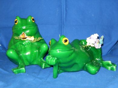 Sitting Frog Candle